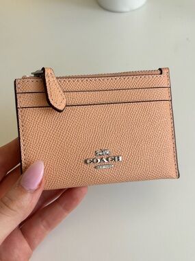 COACH Taupe Leather Card Case with Zip